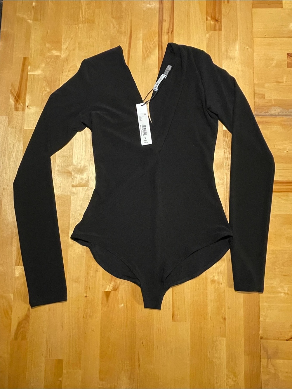 Alice + Olivia Black V-Neck Long Sleeve Bodysuit Sweater